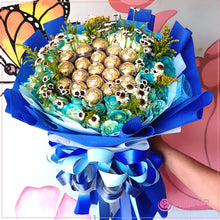 Sweets & Roses in Blue - JULCOR FLOWERSHOP