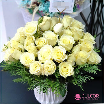 Romantic - JULCOR FLOWERSHOP