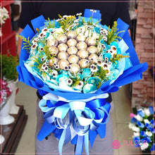 Sweets & Roses in Blue