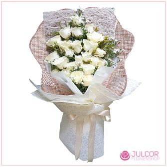 Full-Blown White - JULCOR FLOWERSHOP